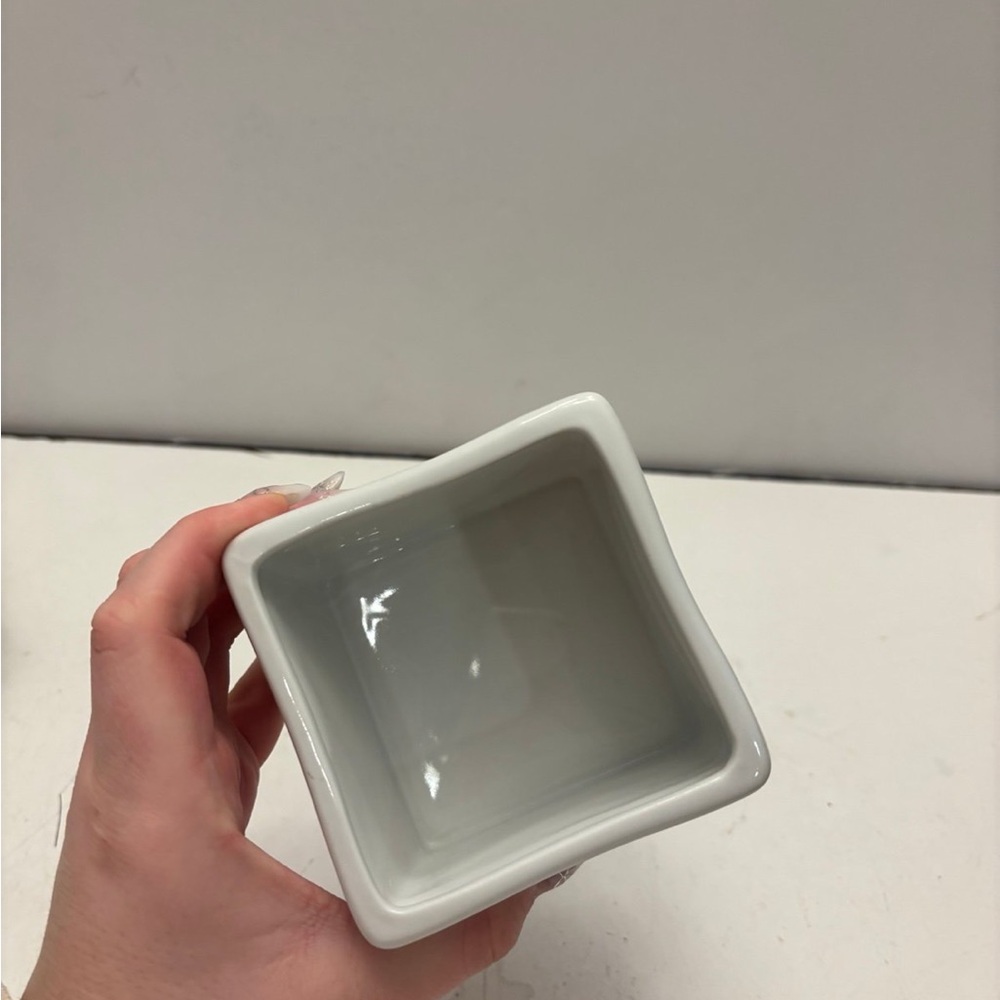 White Ceramic Square Container - Picture 4 of 7